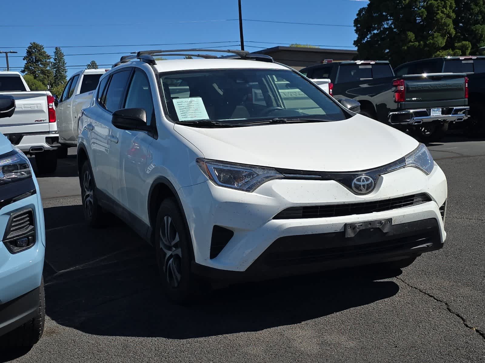 Thumbnail: 2017 Toyota RAV4 - 5