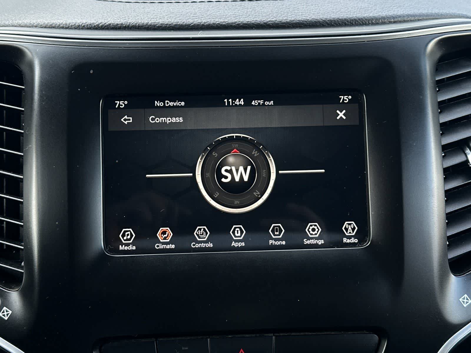 Thumbnail: 2020 Jeep Cherokee - 19