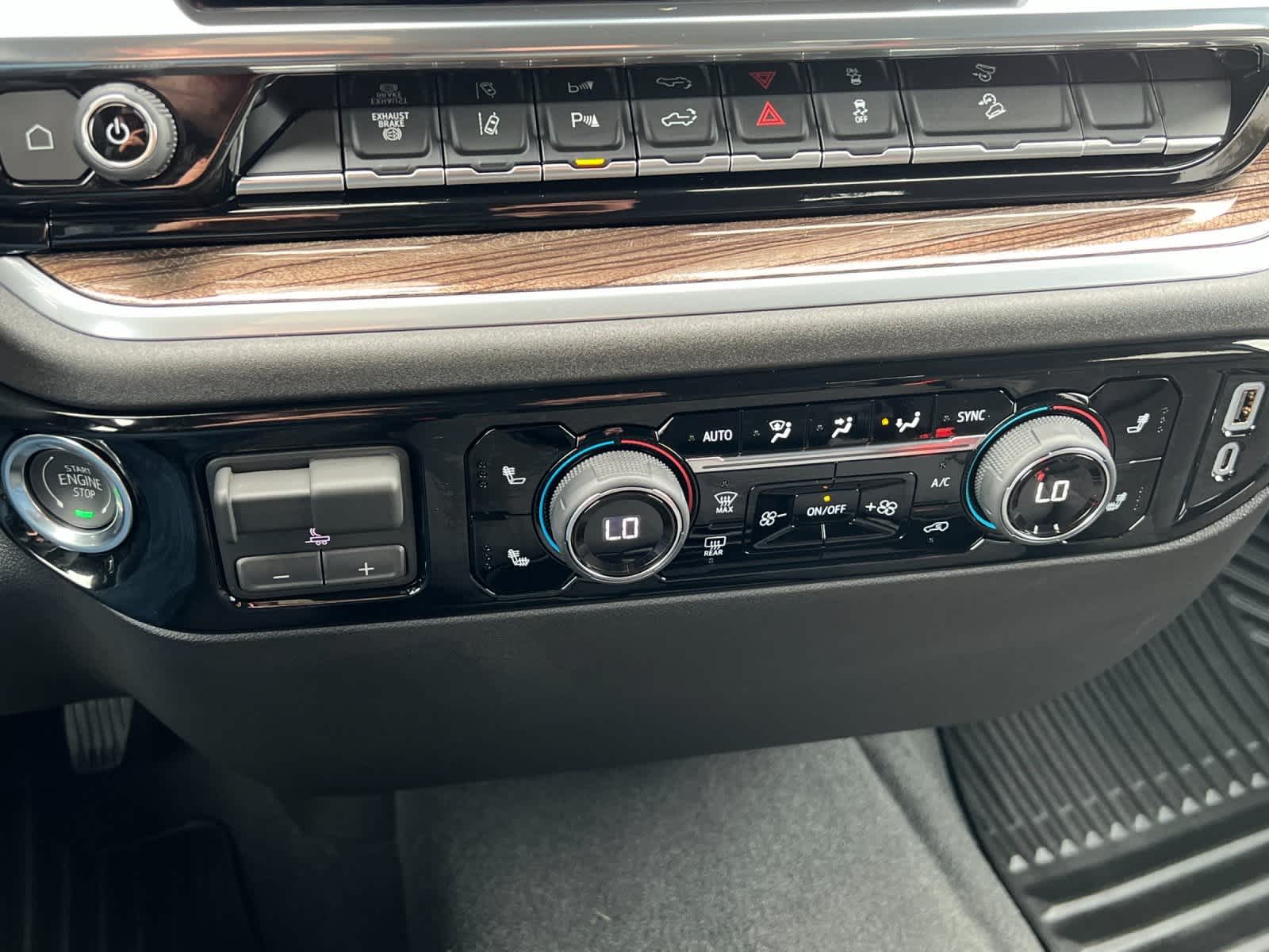 Thumbnail: 2026 Chevrolet Silverado 2500 - 20