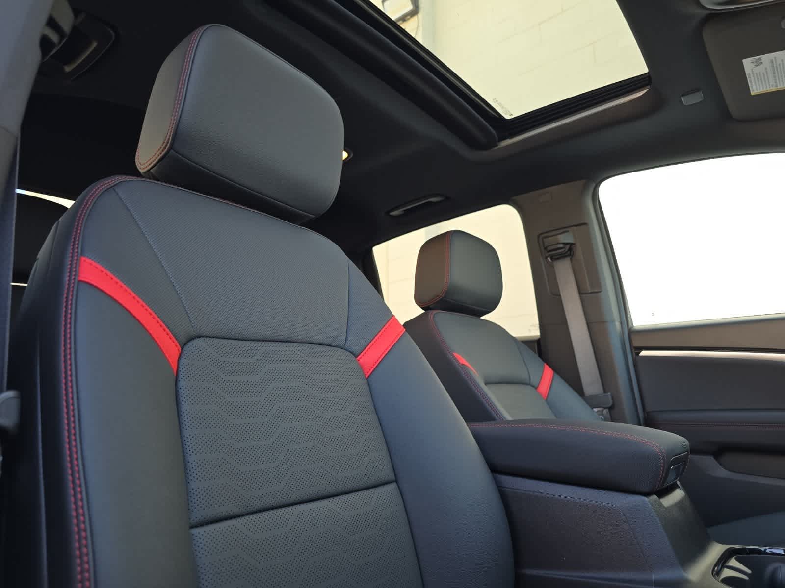 Thumbnail: 2026 Chevrolet Colorado - 16