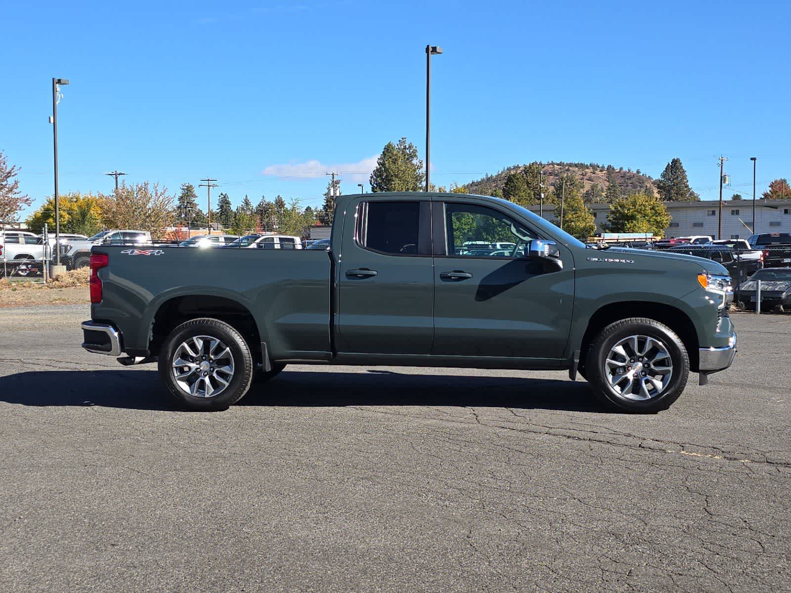 Thumbnail: 2026 Chevrolet Silverado 1500 - 8