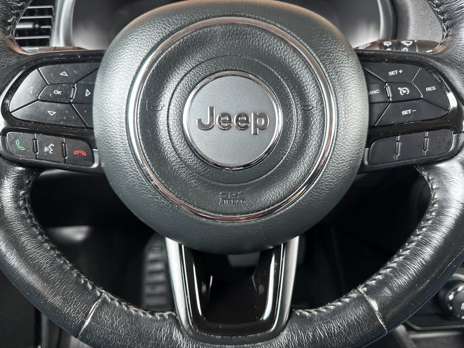 Thumbnail: 2019 Jeep Renegade - 23