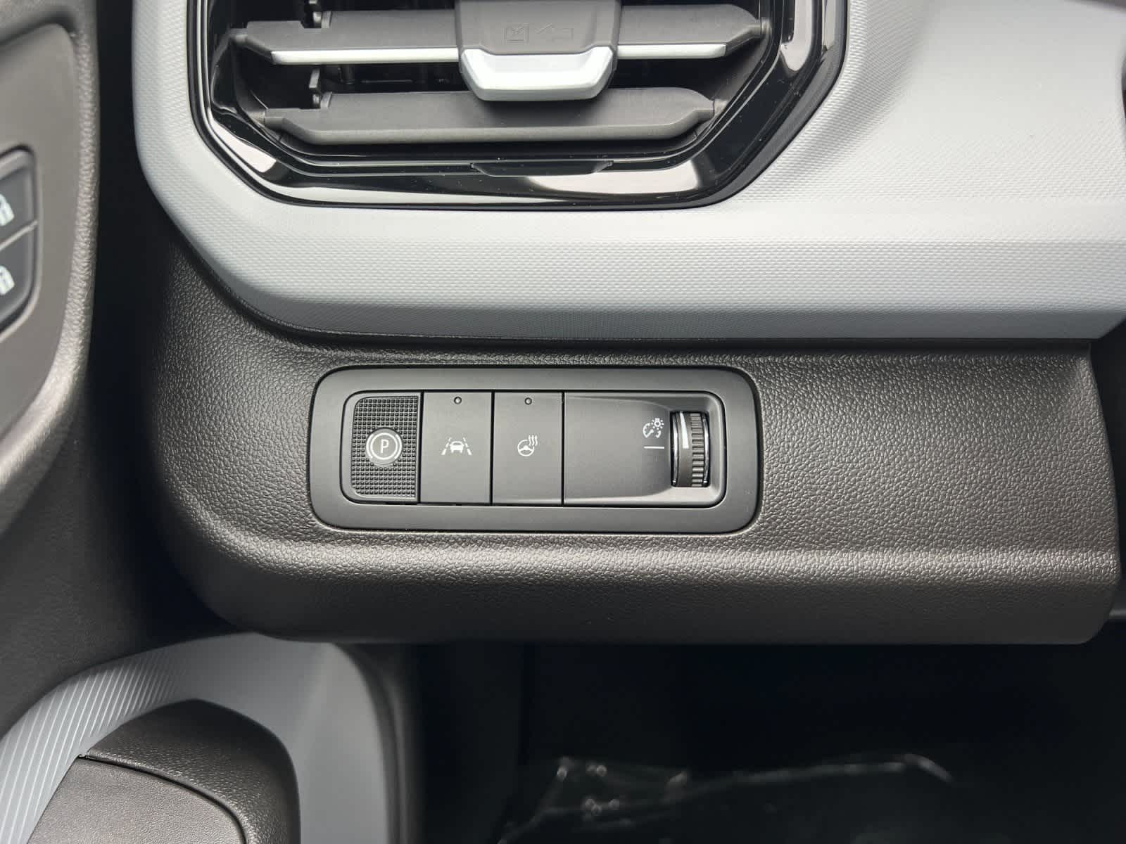 Thumbnail: 2027 Chevrolet Bolt EV - 27