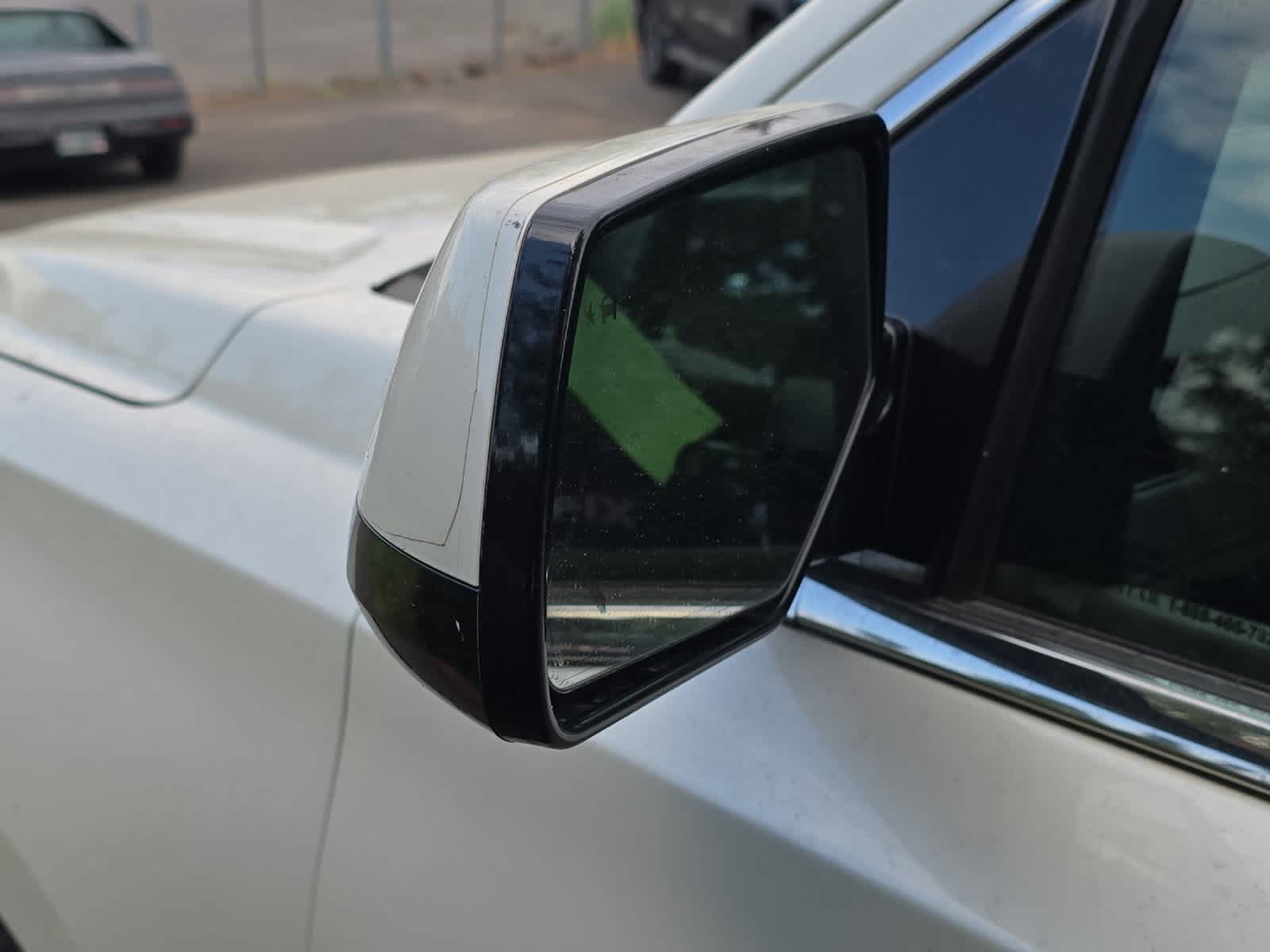 Thumbnail: 2015 Cadillac Escalade - 10