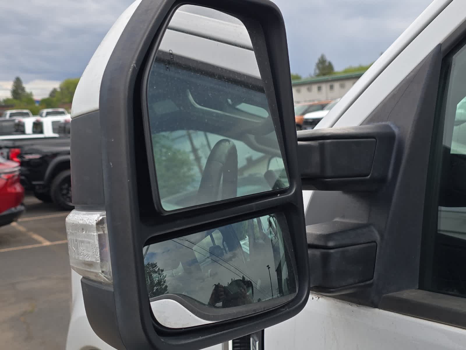 Thumbnail: 2019 Ford F-350 - 9