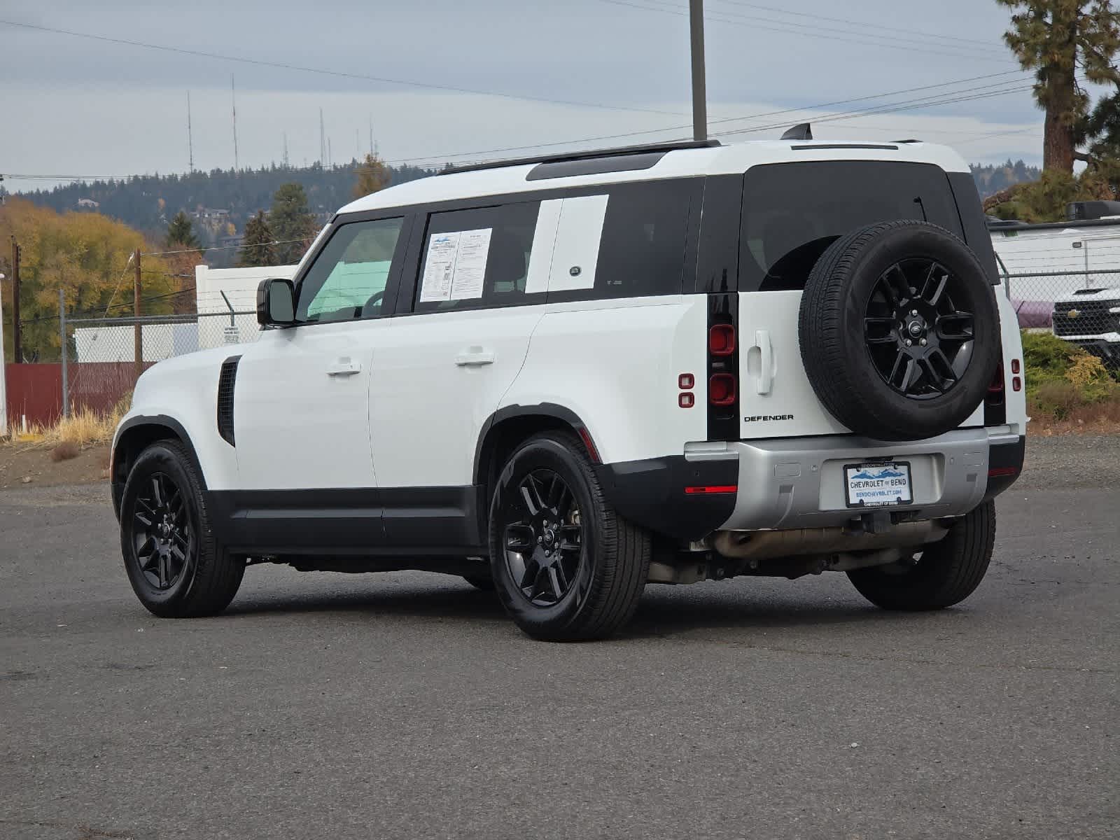 Thumbnail: 2024 Land Rover Defender - 6