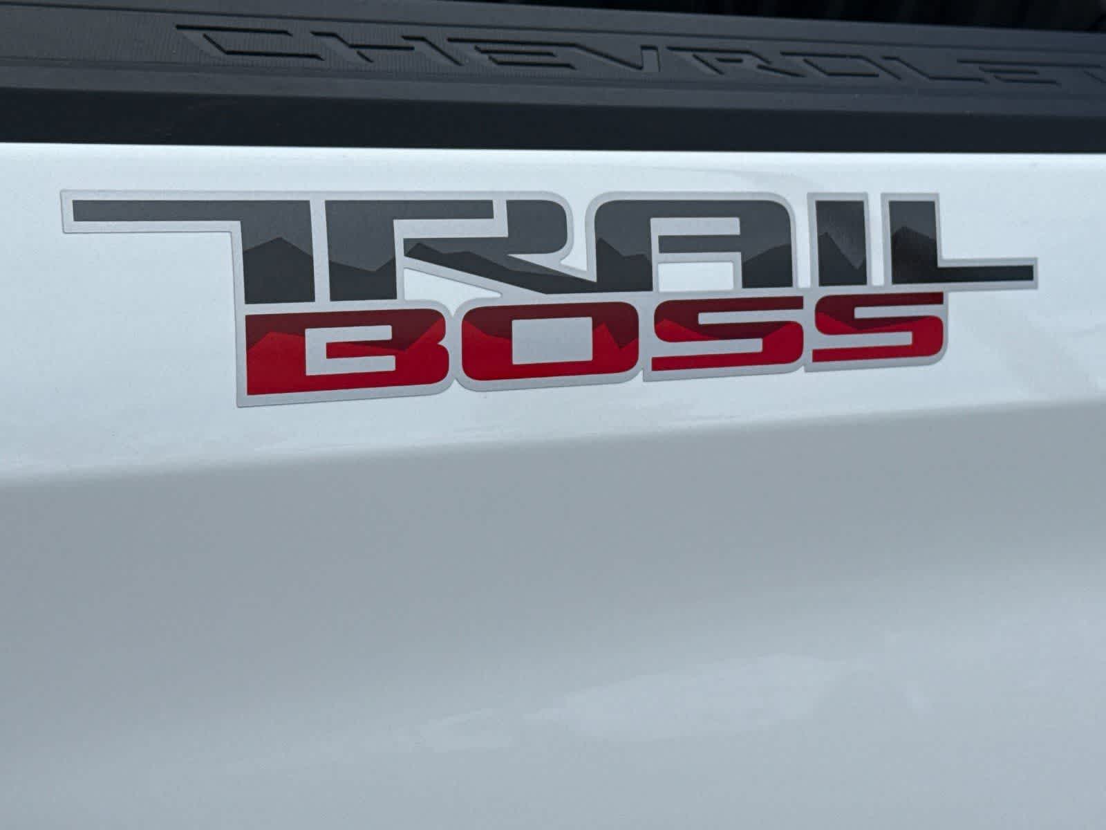 Thumbnail: 2026 Chevrolet Silverado 1500 - 27