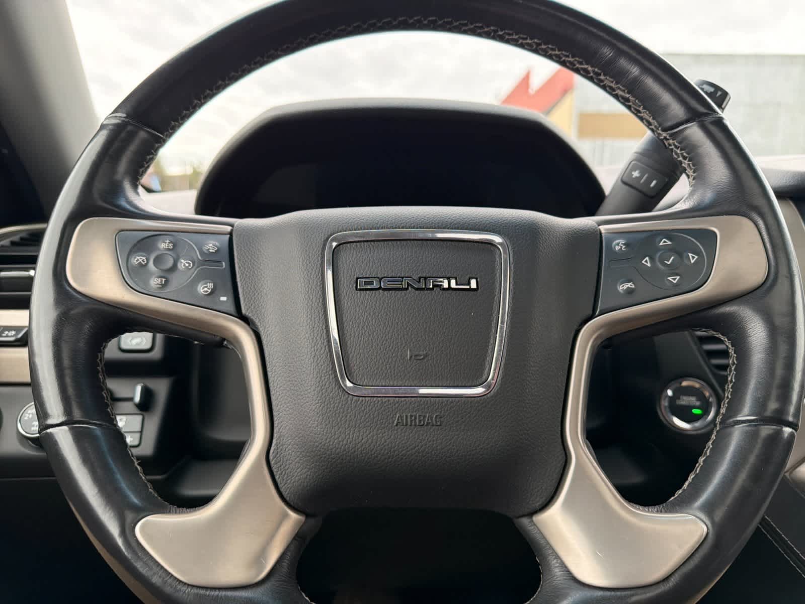 Thumbnail: 2017 GMC Yukon - 26