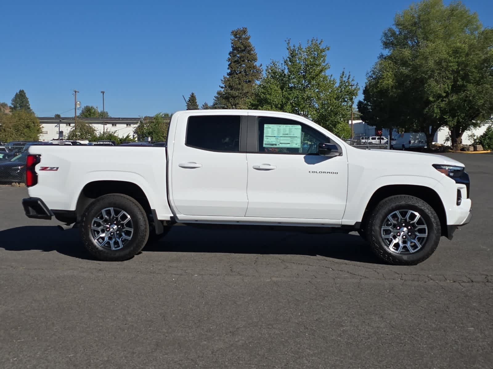 Thumbnail: 2026 Chevrolet Colorado - 8