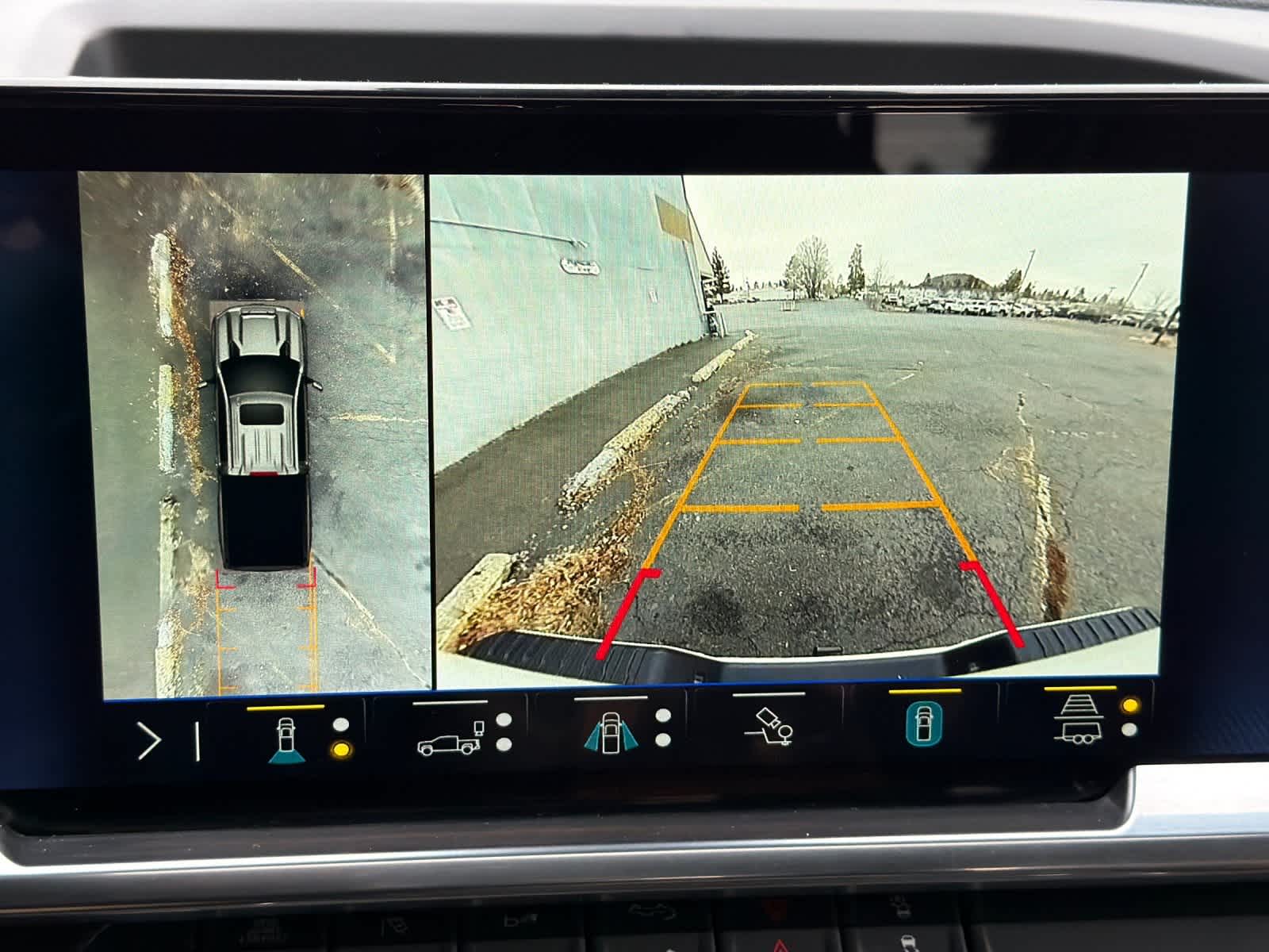 Thumbnail: 2024 Chevrolet Silverado 2500 - 18