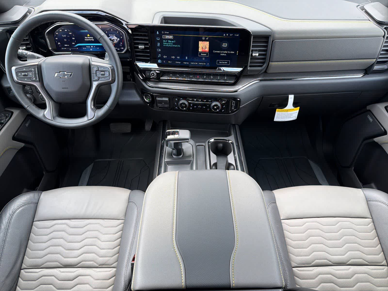 Thumbnail: 2026 Chevrolet Silverado 1500 - 3