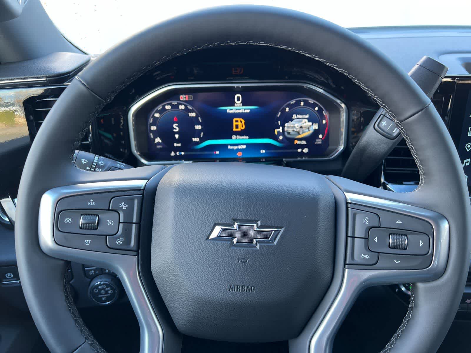 Thumbnail: 2026 Chevrolet Silverado 3500 - 23