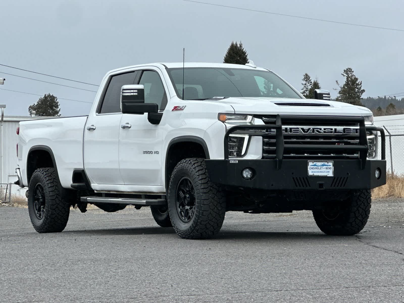Thumbnail: 2022 Chevrolet Silverado 3500 - 9