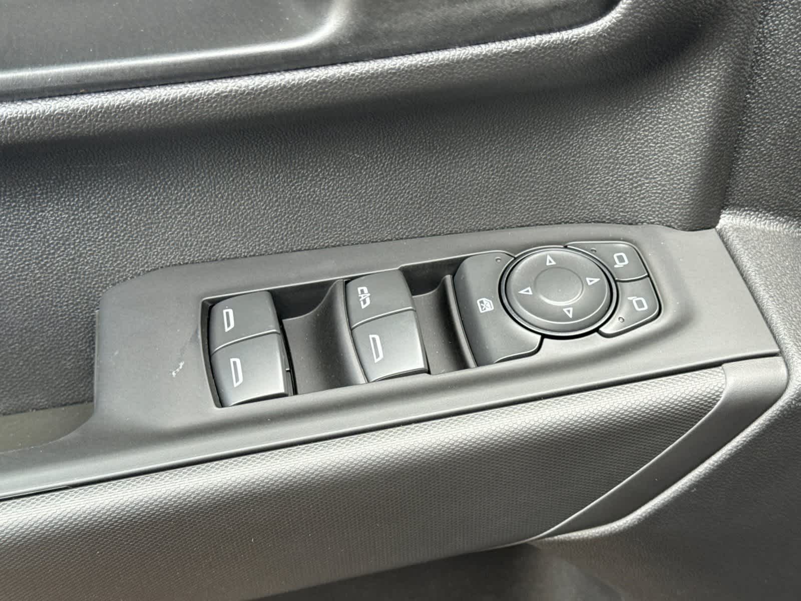 Thumbnail: 2026 Chevrolet Silverado 1500 - 13