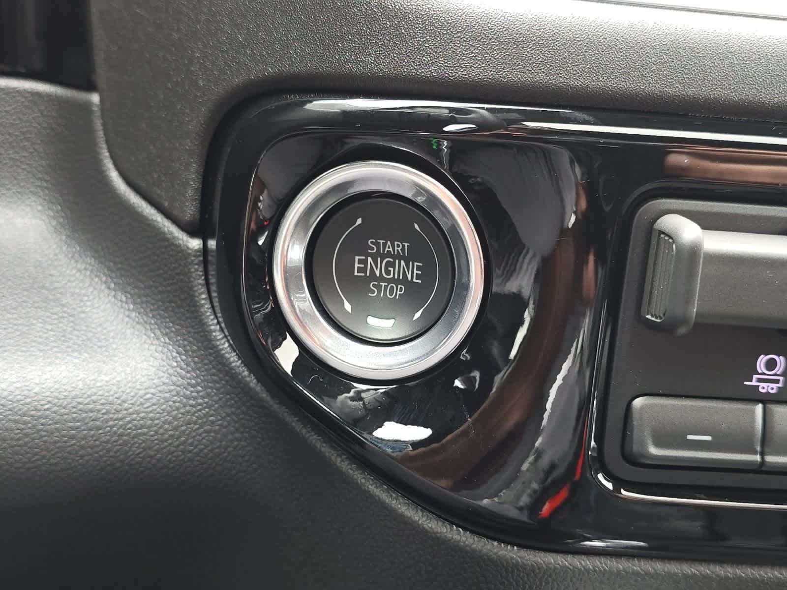 Thumbnail: 2026 Chevrolet Silverado 1500 - 22