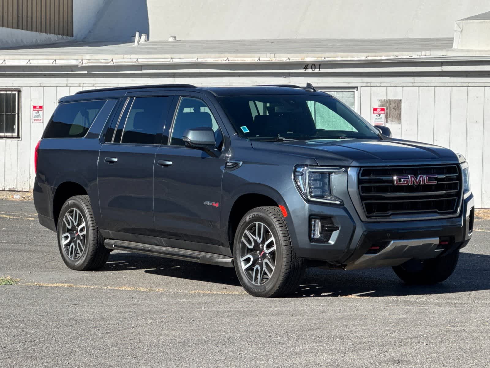 Thumbnail: 2021 GMC Yukon XL - 9