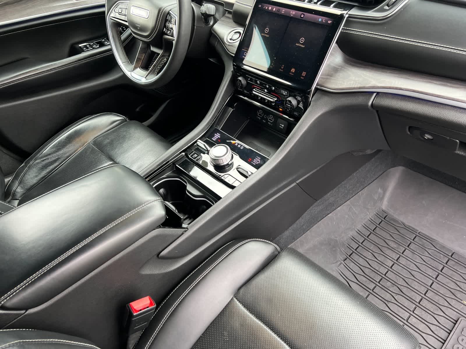 Thumbnail: 2023 Jeep Grand Cherokee - 15