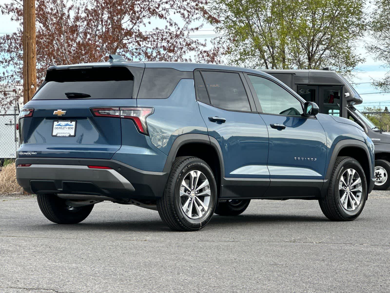 Thumbnail: 2026 Chevrolet Equinox - 2