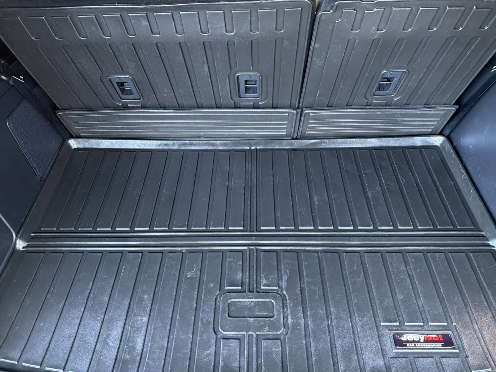 Thumbnail: 2022 Lincoln Navigator - 17