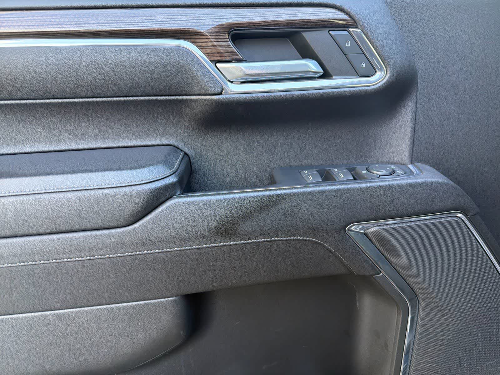 Thumbnail: 2023 Chevrolet Silverado 1500 - 12