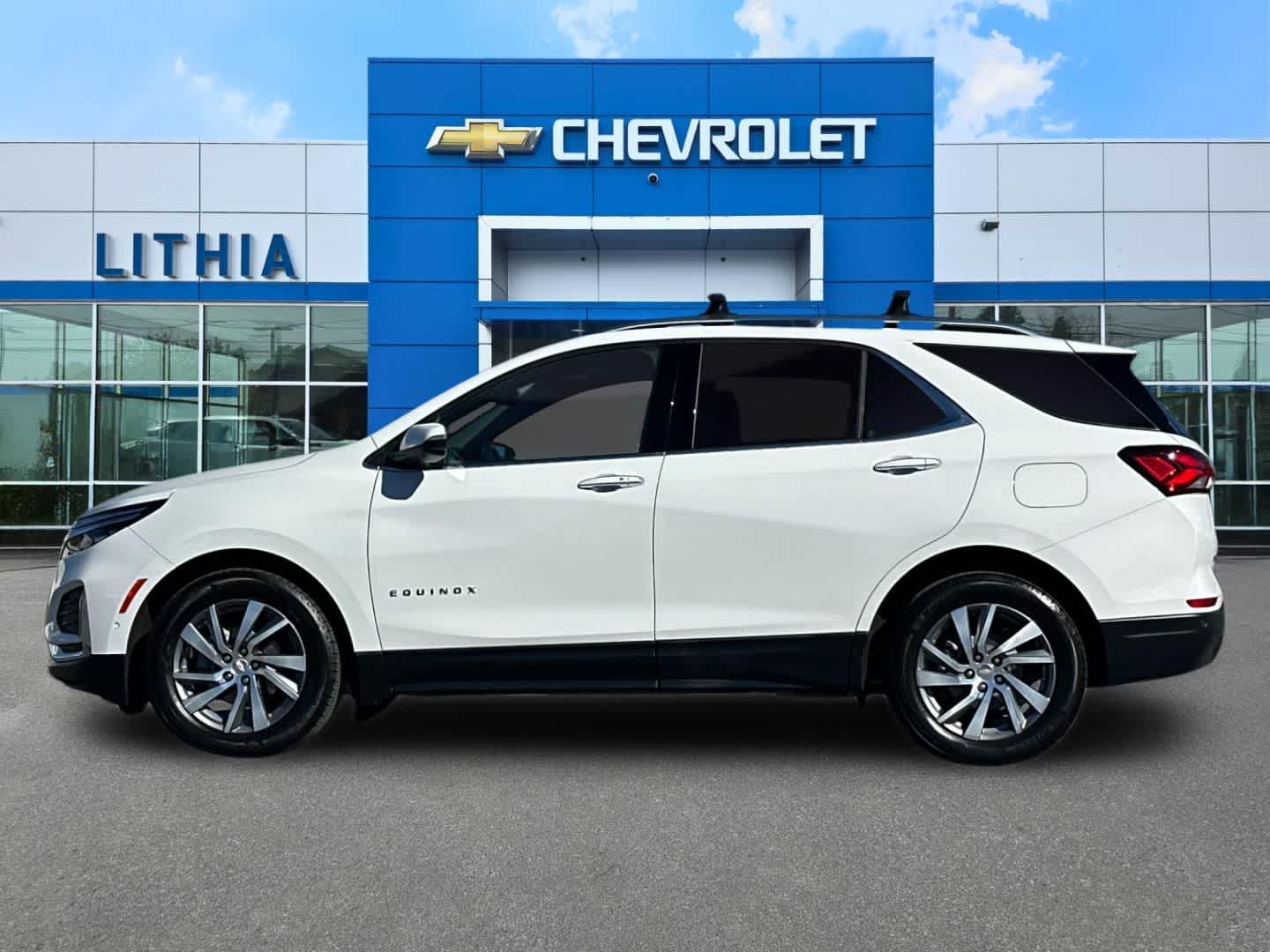 Thumbnail: 2022 Chevrolet Equinox - 5