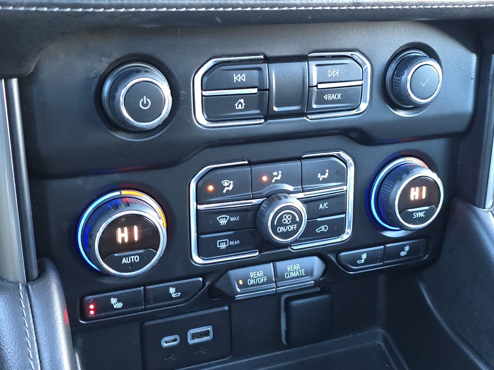 Thumbnail: 2022 Chevrolet Tahoe - 22