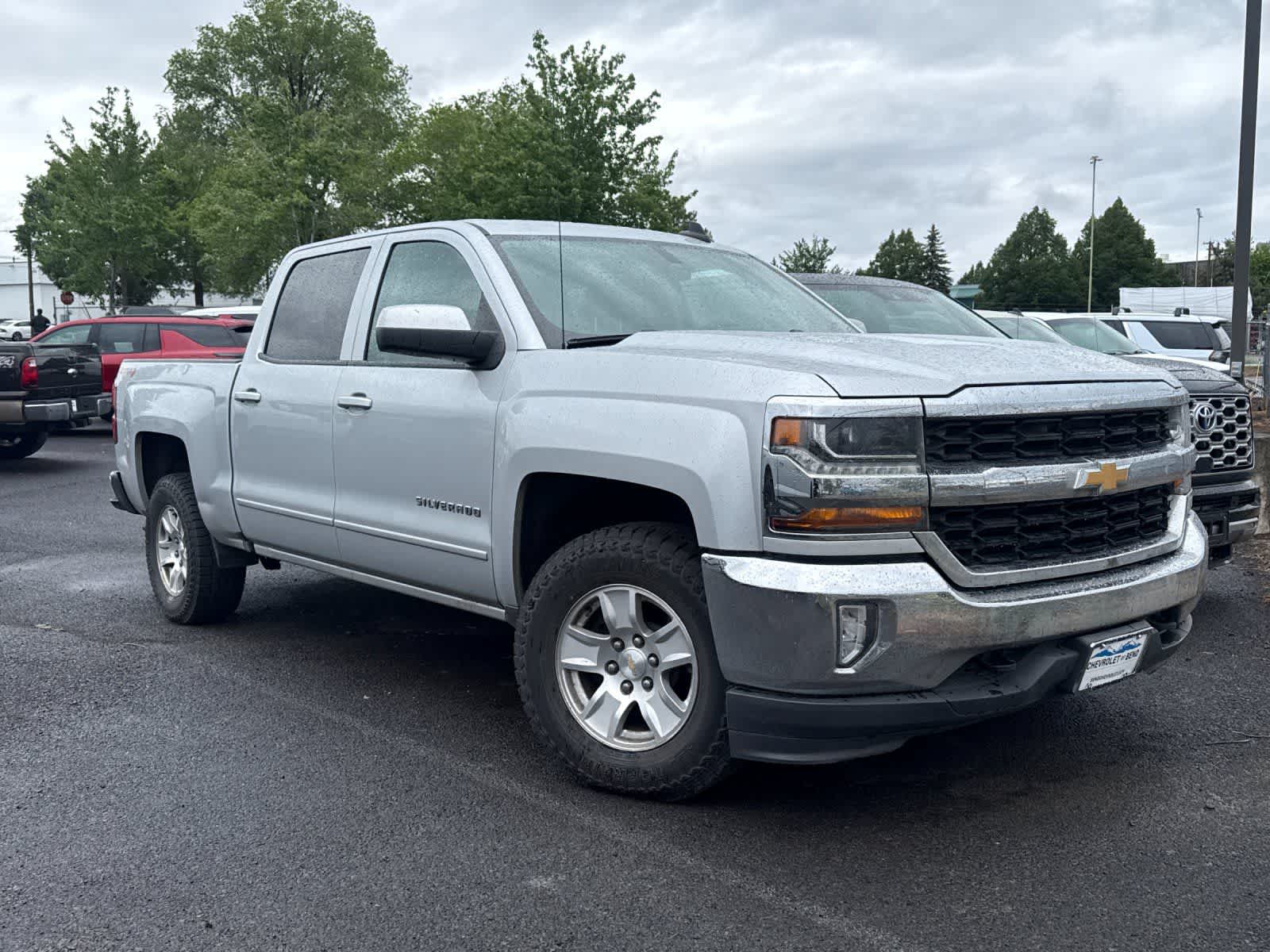 Thumbnail: 2017 Chevrolet Silverado 1500 - 3