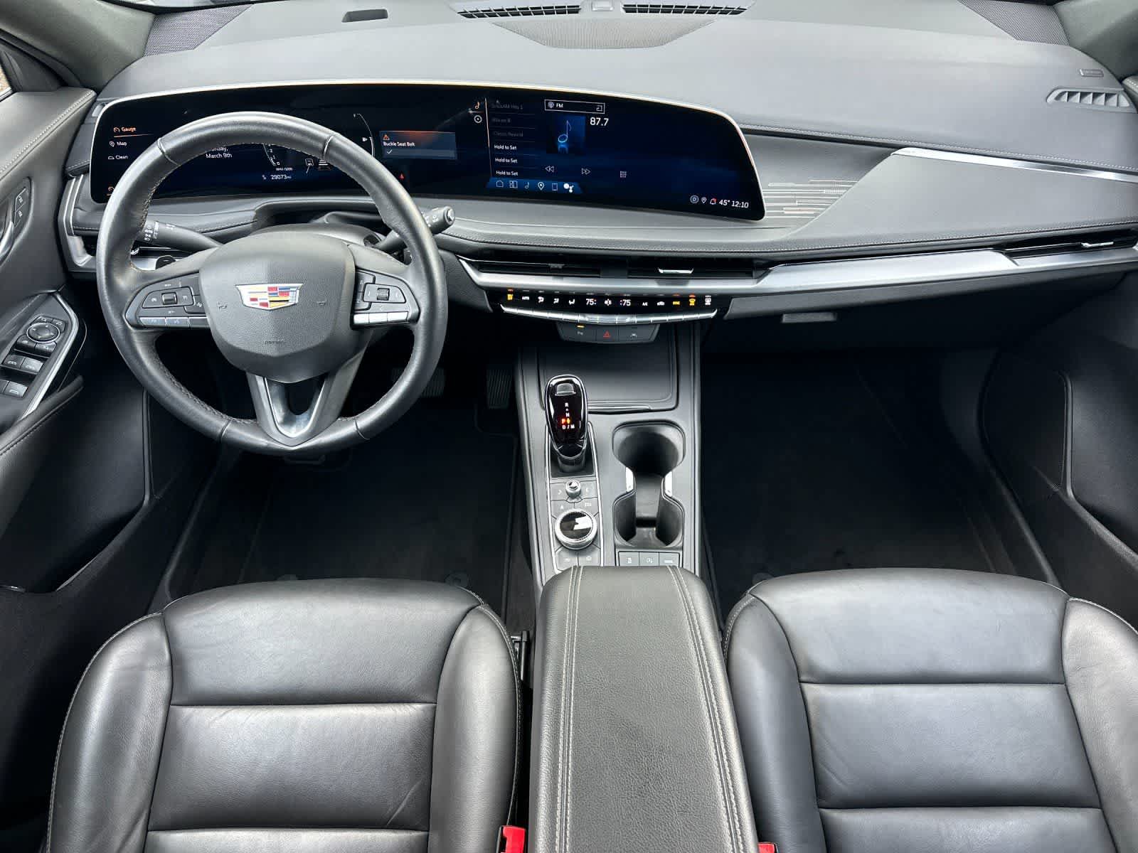 Thumbnail: 2025 Cadillac XT4 - 3