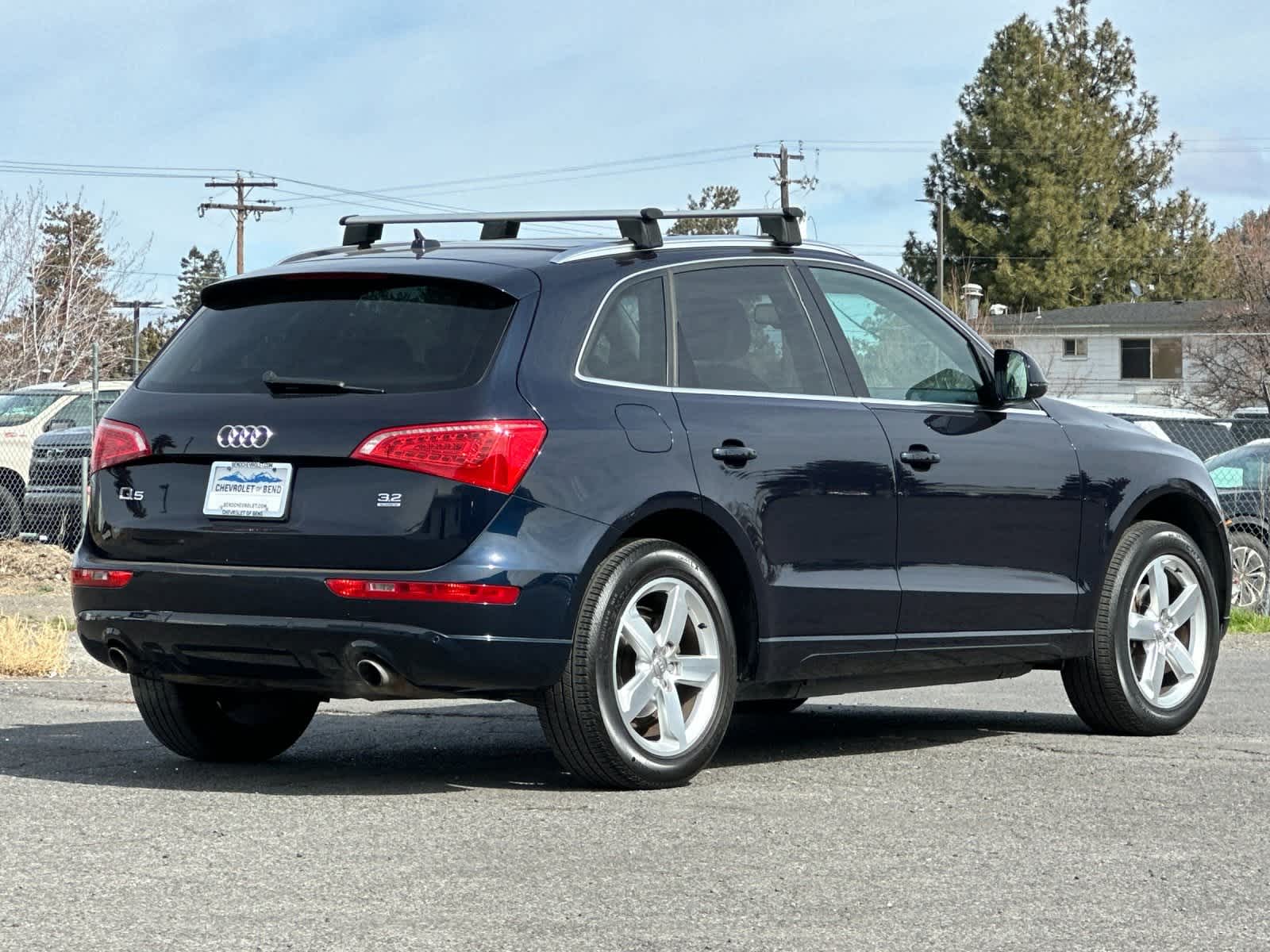 Thumbnail: 2010 Audi Q5 - 2