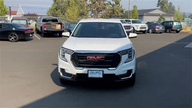 Thumbnail: 2022 GMC Terrain - 3