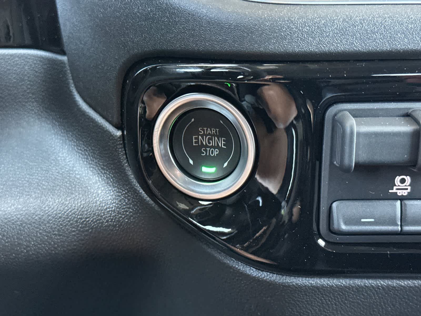 2025 Chevrolet Silverado 1500 LT 22