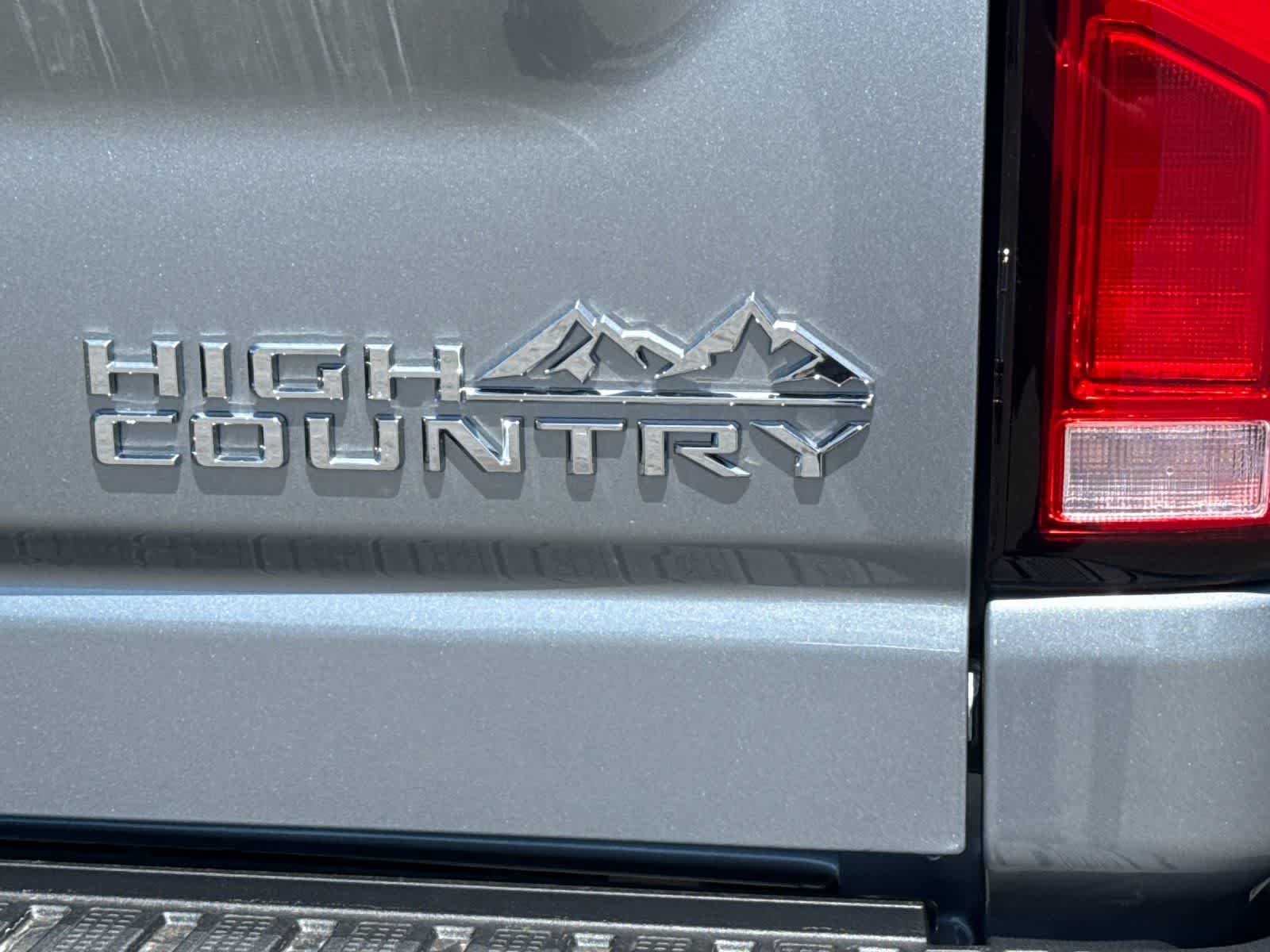 Thumbnail: 2026 Chevrolet Silverado 3500 - 27