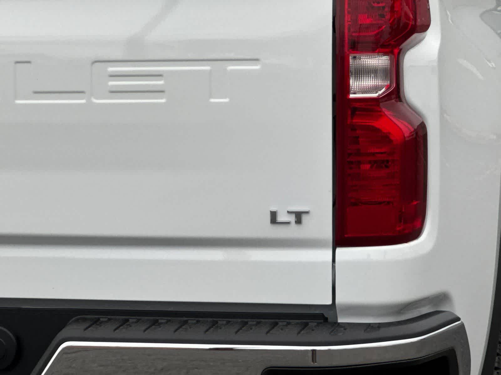 Thumbnail: 2026 Chevrolet Silverado 2500 - 27