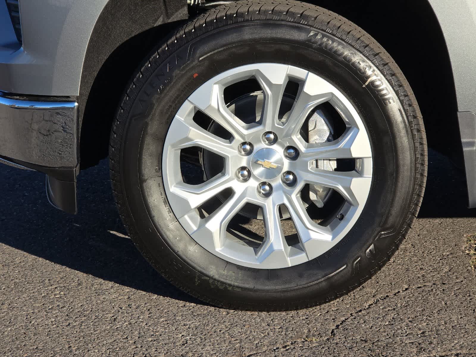 Thumbnail: 2026 Chevrolet Silverado 1500 - 25