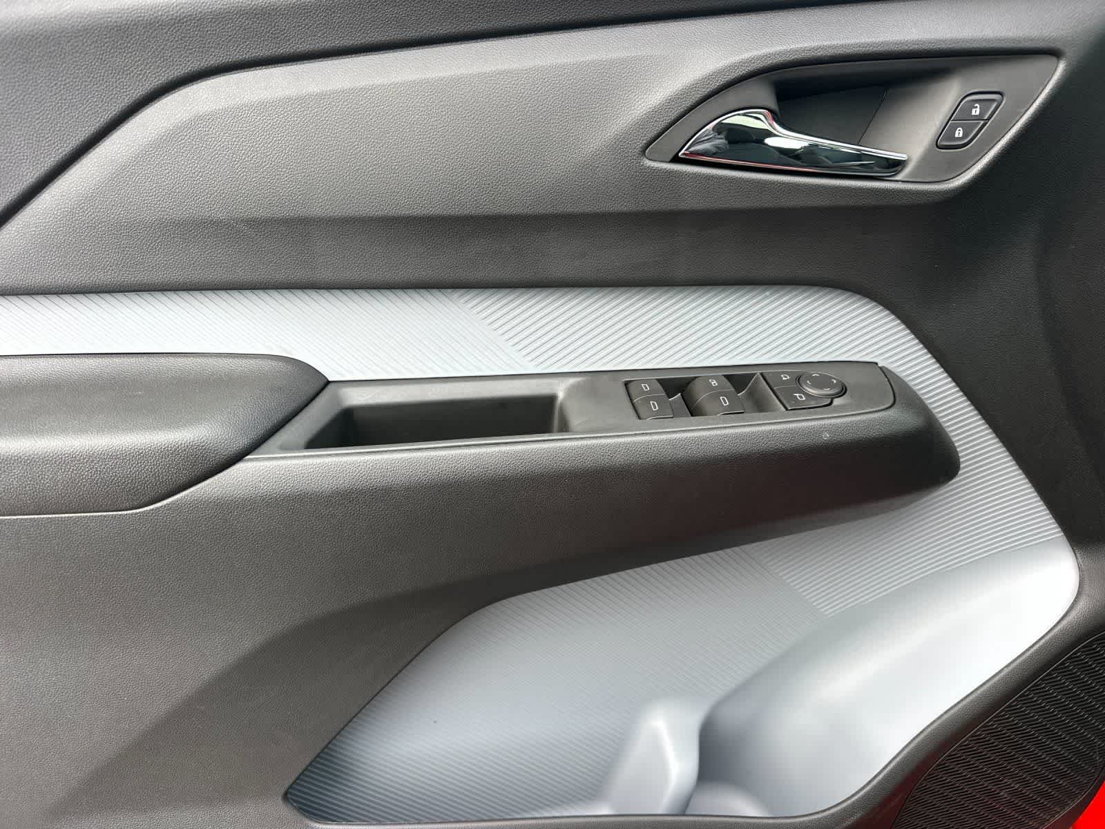 Thumbnail: 2027 Chevrolet Bolt EV - 12