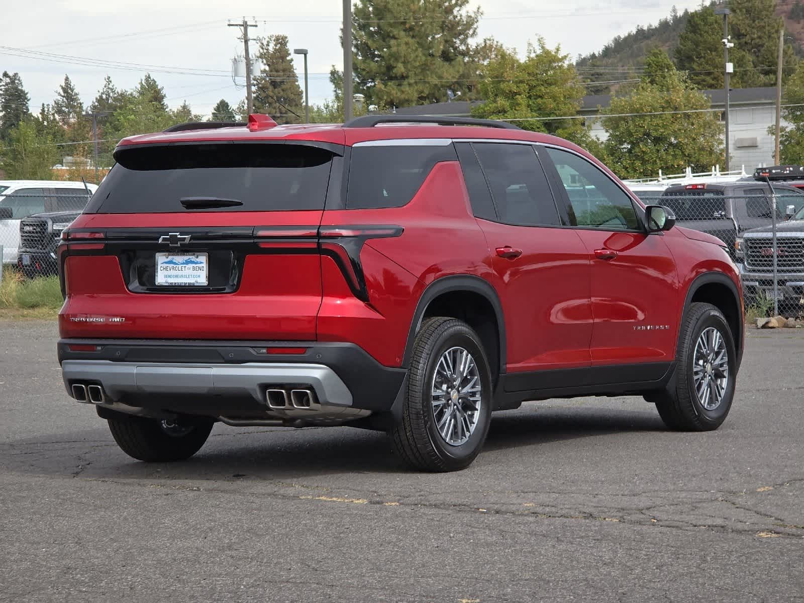 Thumbnail: 2026 Chevrolet Traverse - 2