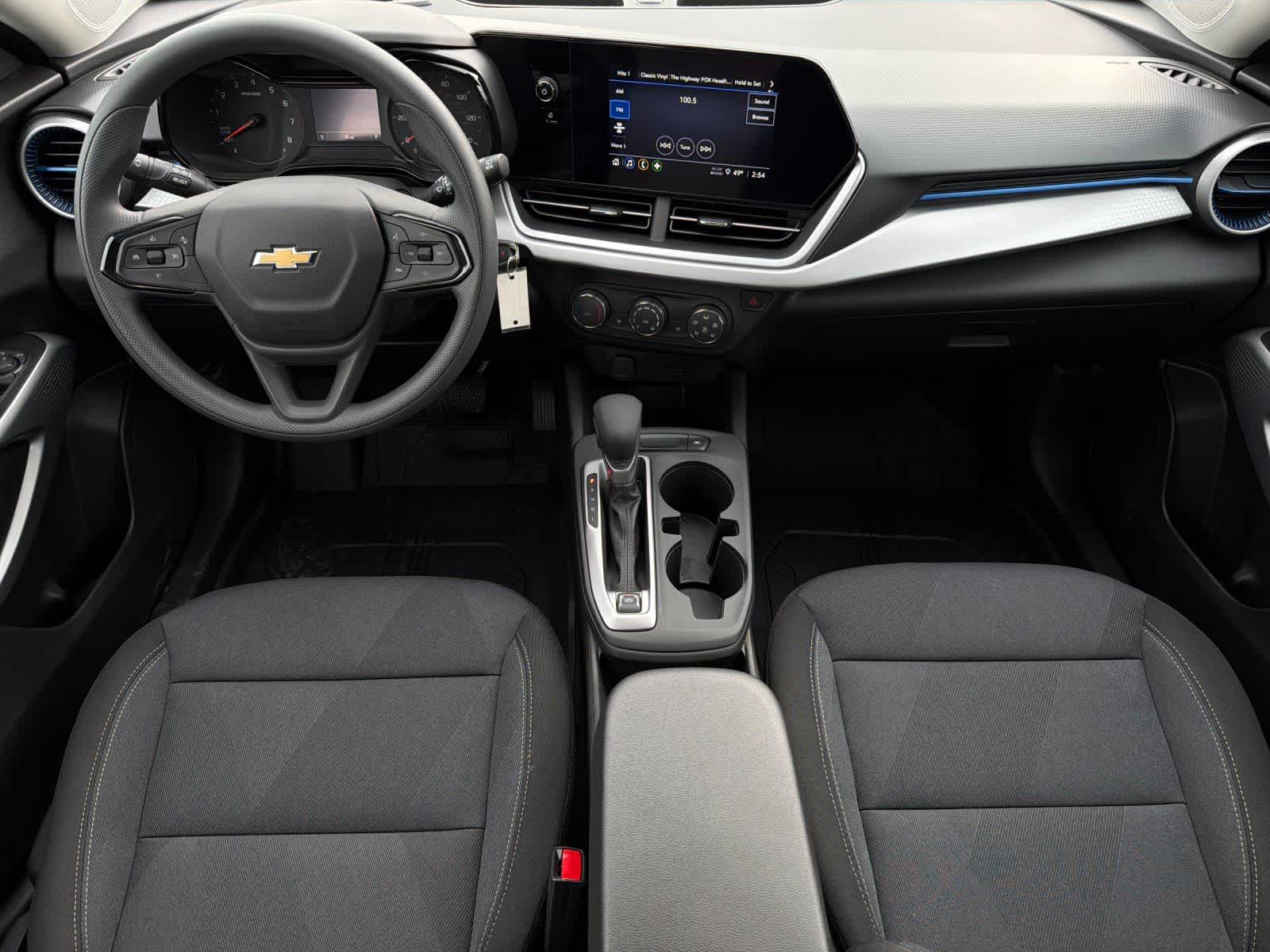 Thumbnail: 2026 Chevrolet Trax - 3