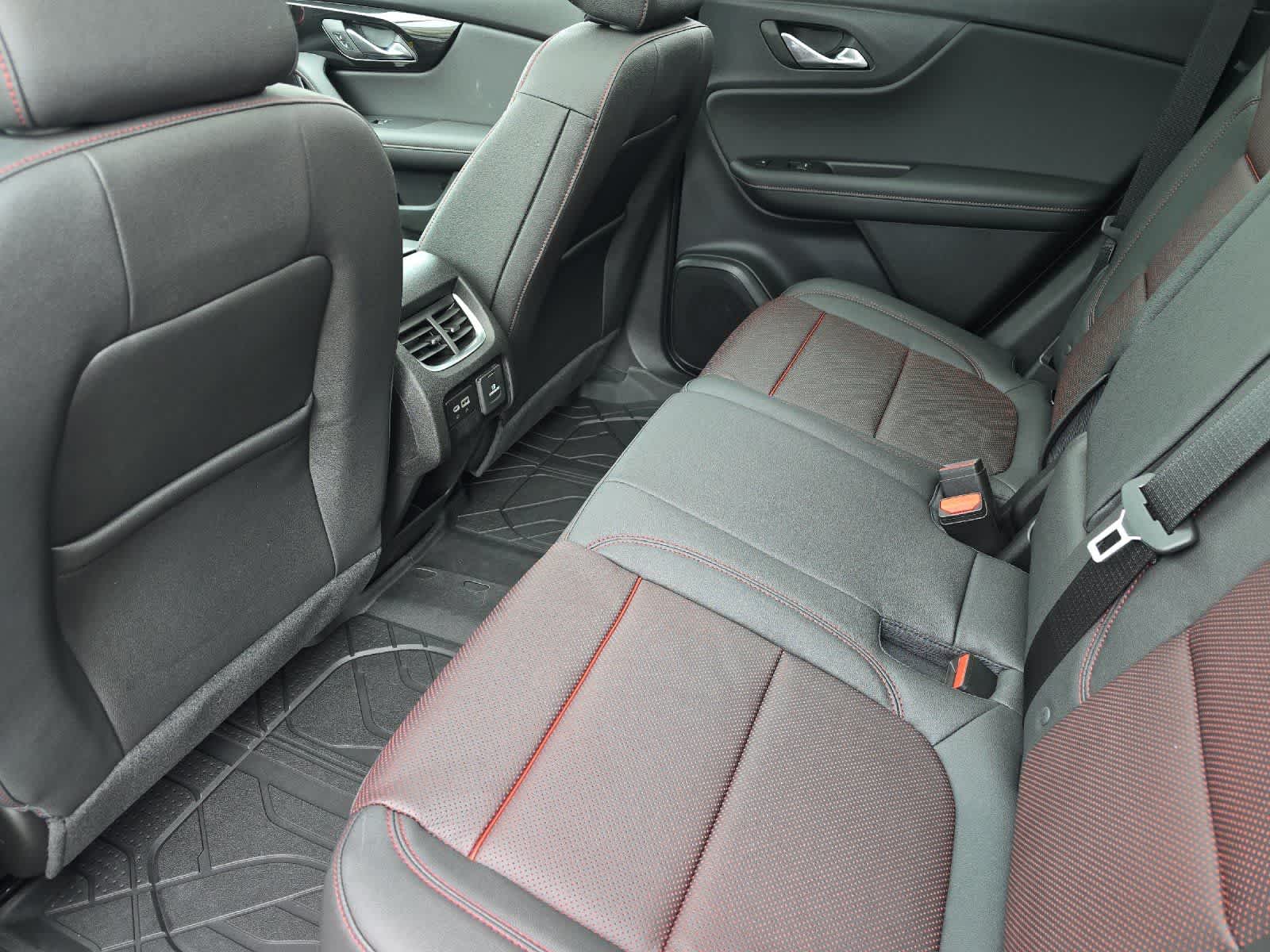 Thumbnail: 2025 Chevrolet Blazer - 4