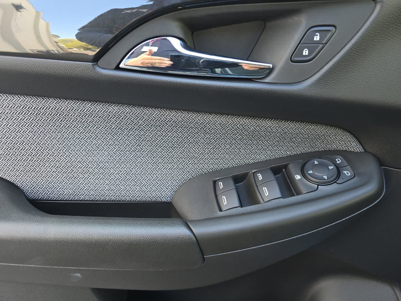 Thumbnail: 2026 Chevrolet TrailBlazer - 12