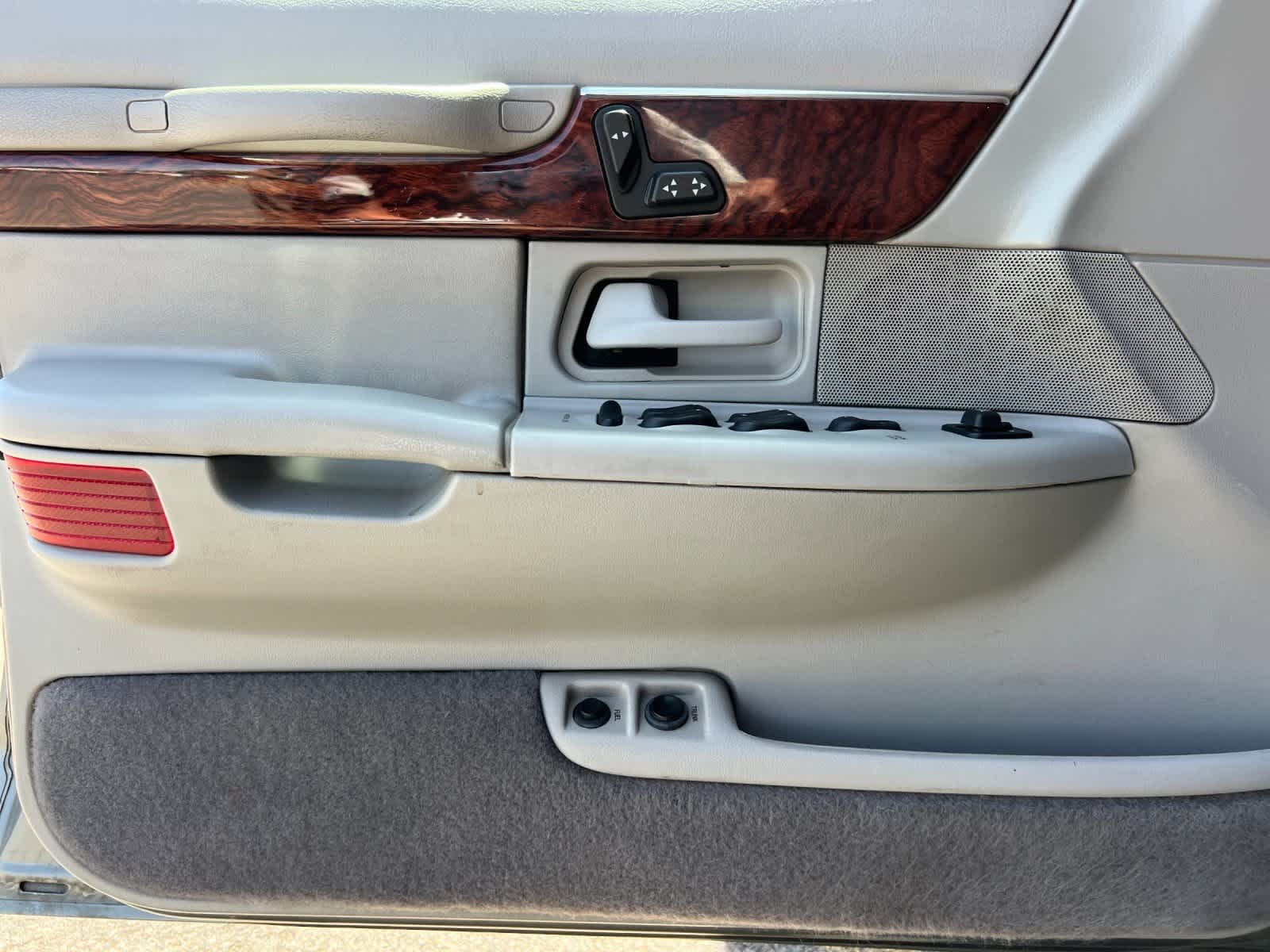 Thumbnail: 2002 Mercury Grand Marquis - 12
