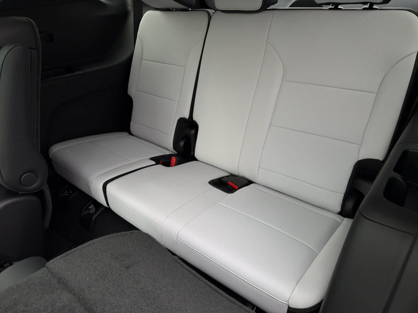 Thumbnail: 2026 Chevrolet Traverse - 15