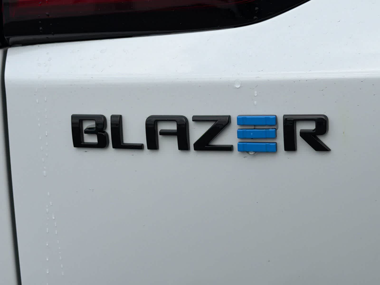 Thumbnail: 2026 Chevrolet Blazer EV - 28