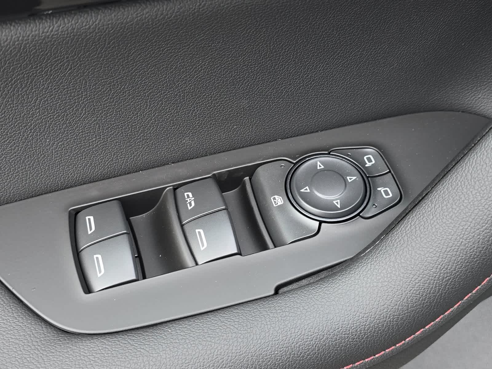 Thumbnail: 2025 Chevrolet Blazer - 13