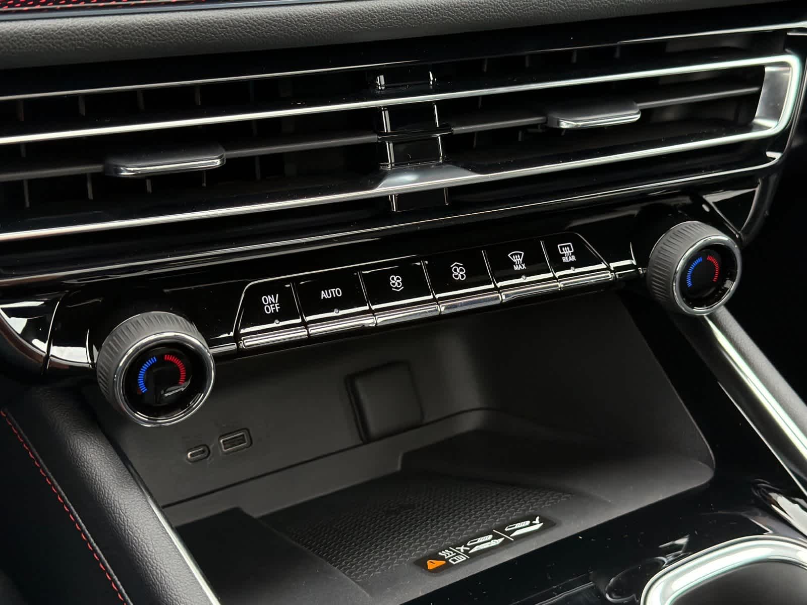 Thumbnail: 2026 Chevrolet Traverse - 21