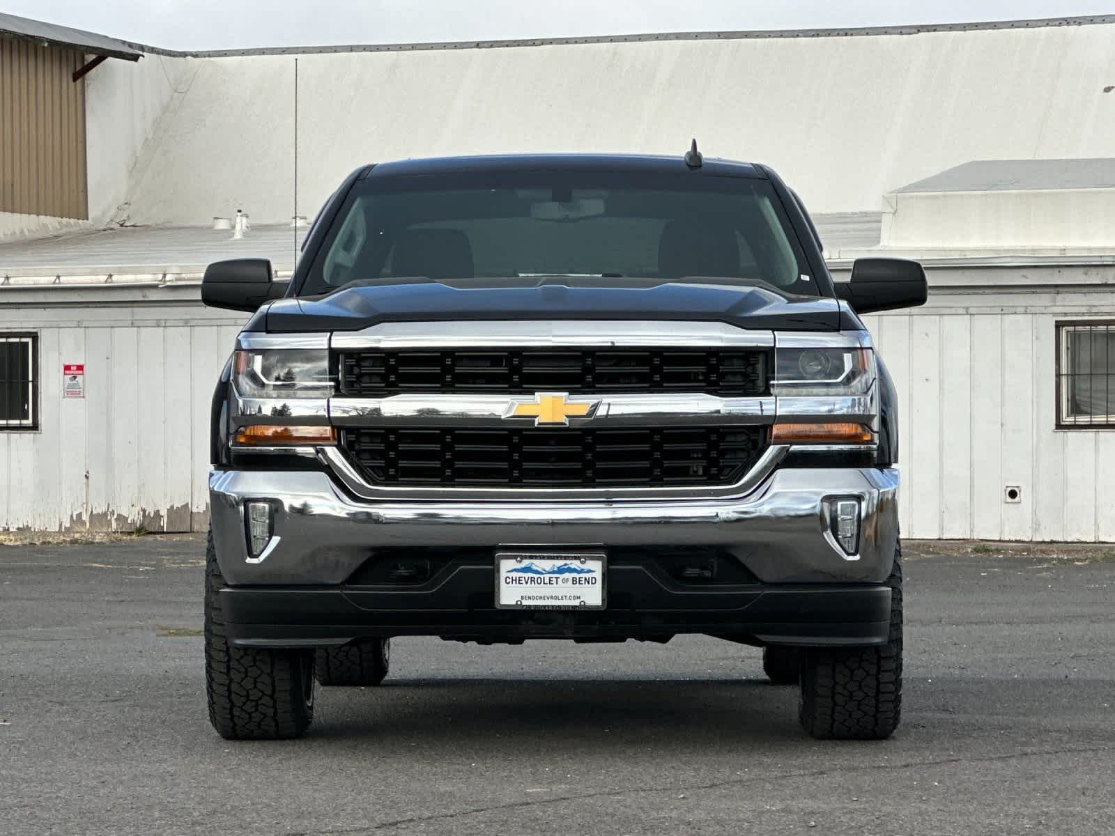 Thumbnail: 2018 Chevrolet Silverado 1500 - 10