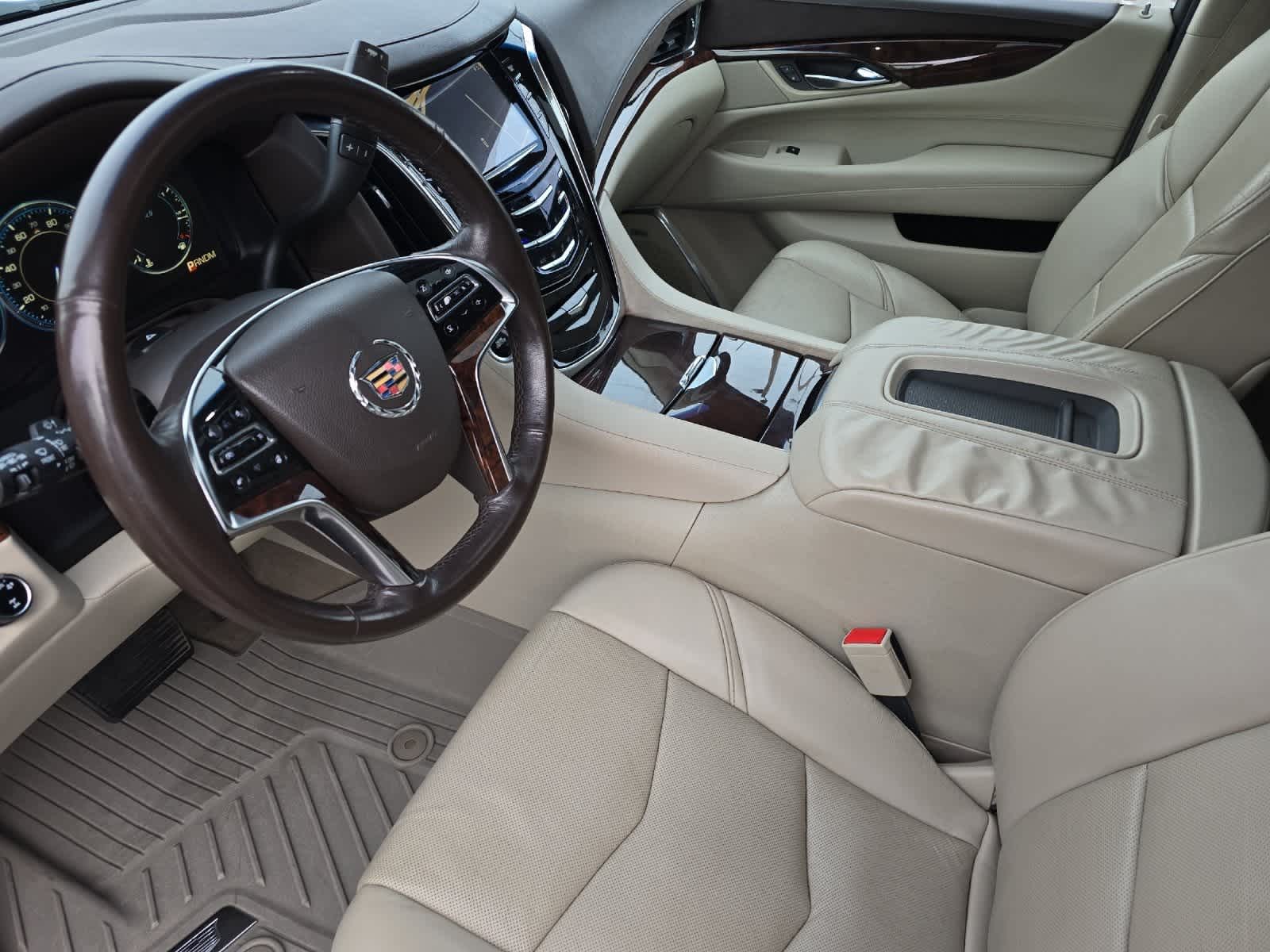 Thumbnail: 2015 Cadillac Escalade - 11