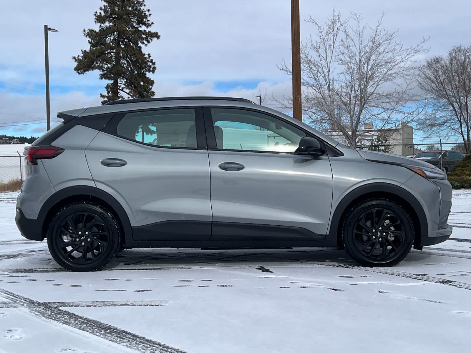 Thumbnail: 2027 Chevrolet Bolt EV - 8