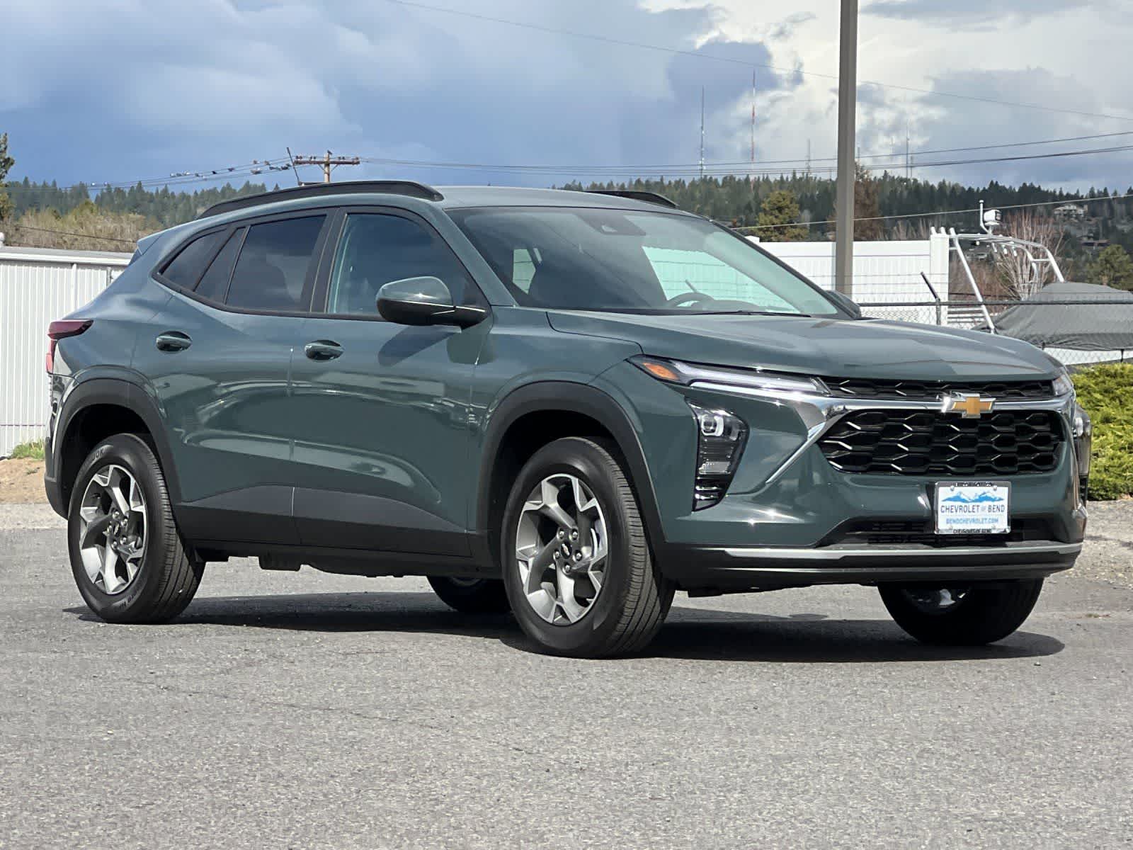 Thumbnail: 2026 Chevrolet Trax - 9