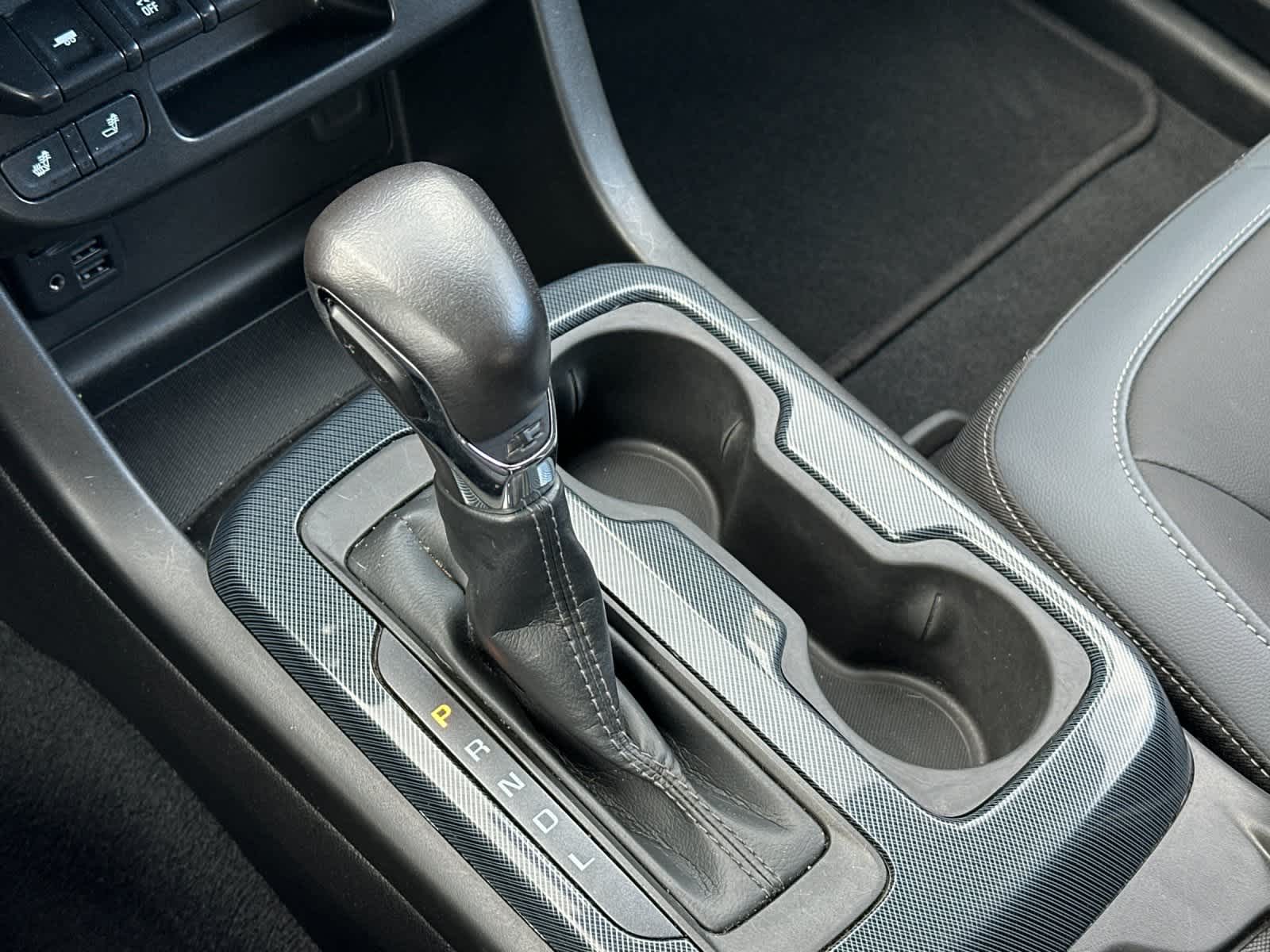 Thumbnail: 2022 Chevrolet Colorado - 21