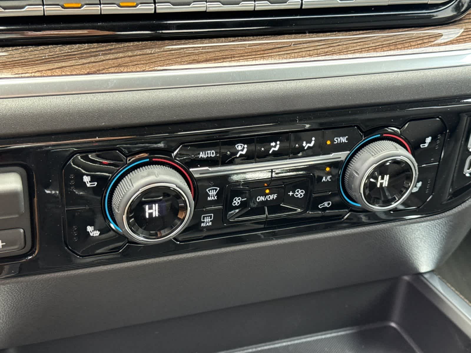 Thumbnail: 2026 Chevrolet Silverado 1500 - 19